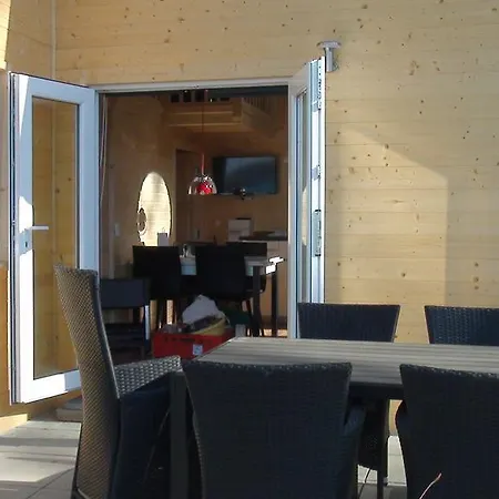 & Campingplads 3*
